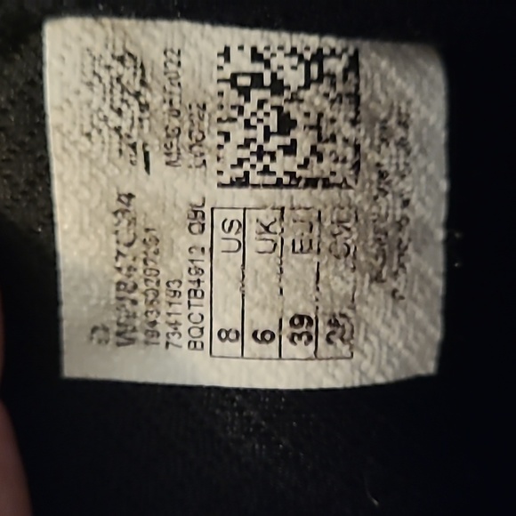 New balance 847 sz 8D wide women's shoes  ( black ) - Picture 2 of 3